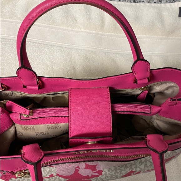 Michael Kors floral handbag with matching wallet - Picture 13 of 16